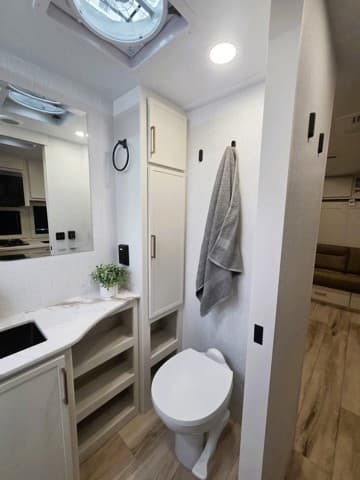 2026 Brinkley RV 2026 Brinkley RV Model IX - thumbnail 11