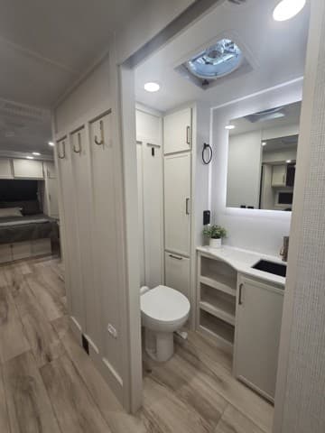 2026 Brinkley RV 2026 Brinkley RV Model I - thumbnail 12