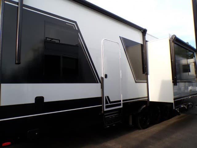 2026 Brinkley RV 2026 Brinkley RV Model G - thumbnail 6