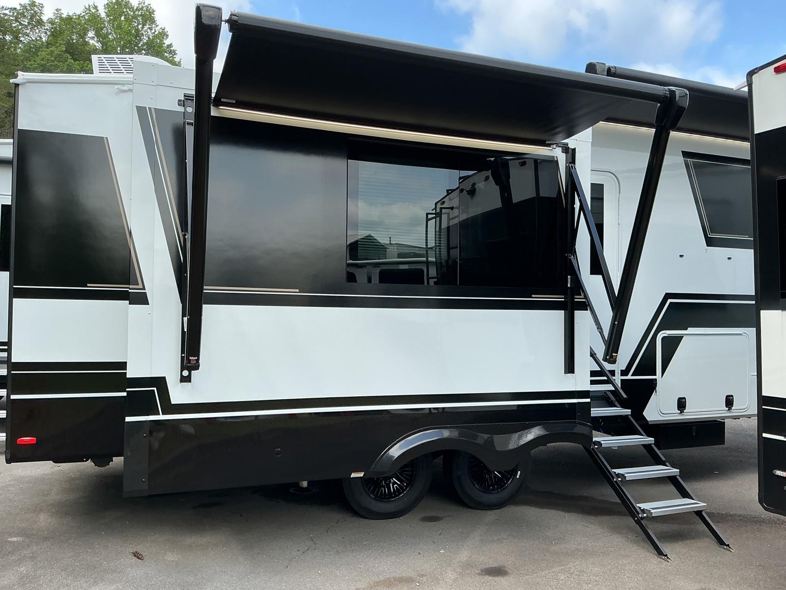 2026 Brinkley 2026 Brinkley Model Z - thumbnail 28