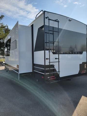 2026 Brinkley RV 2026 Brinkley RV Model I - thumbnail 4