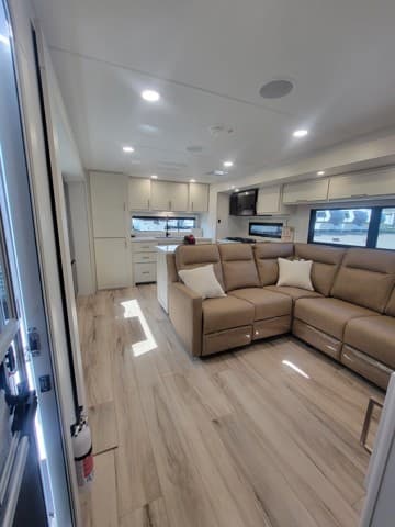 2026 Brinkley RV 2026 Brinkley RV Model I - thumbnail 11