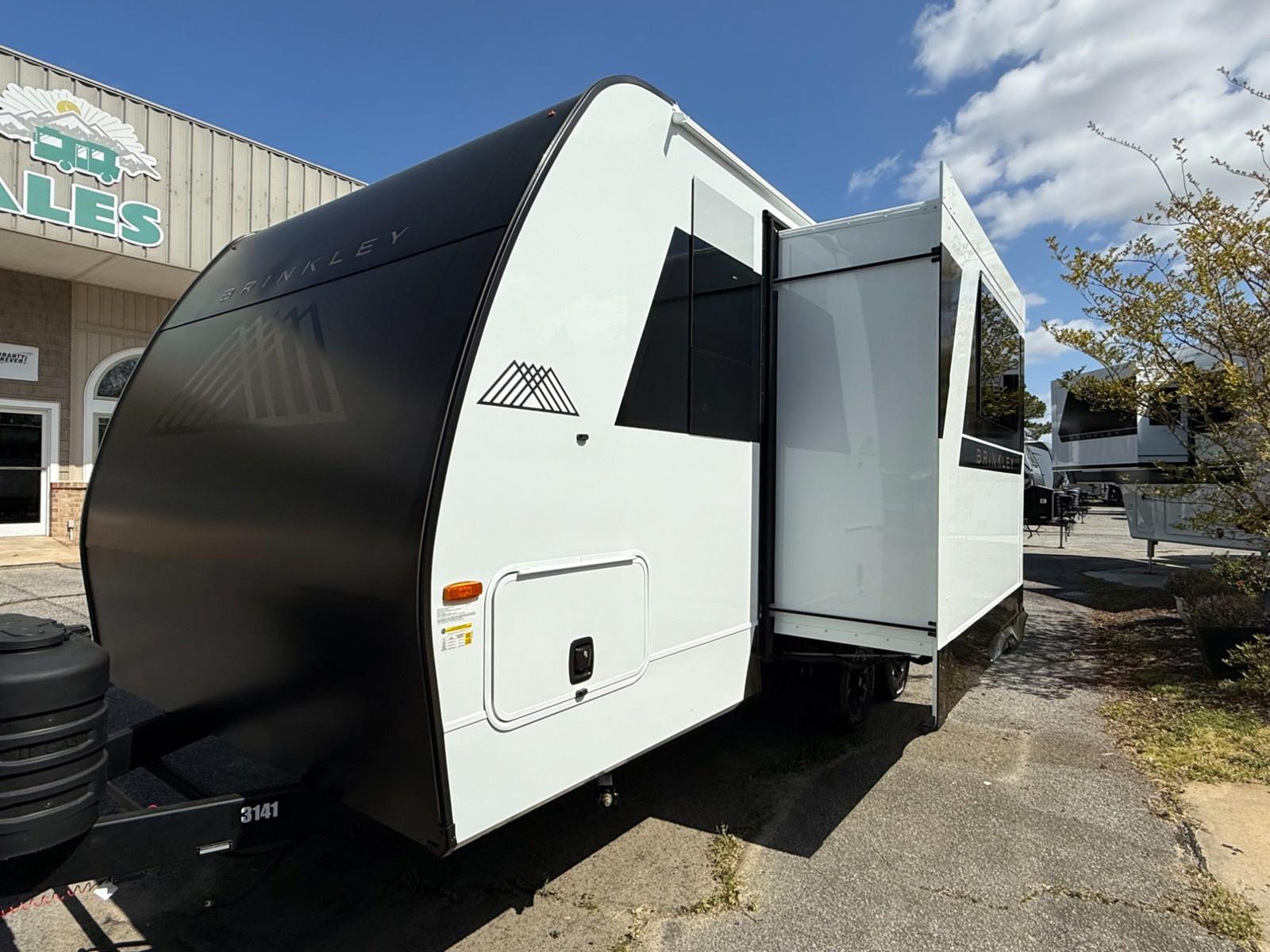 2026 Brinkley RV 2026 Brinkley RV Model IX - thumbnail 4