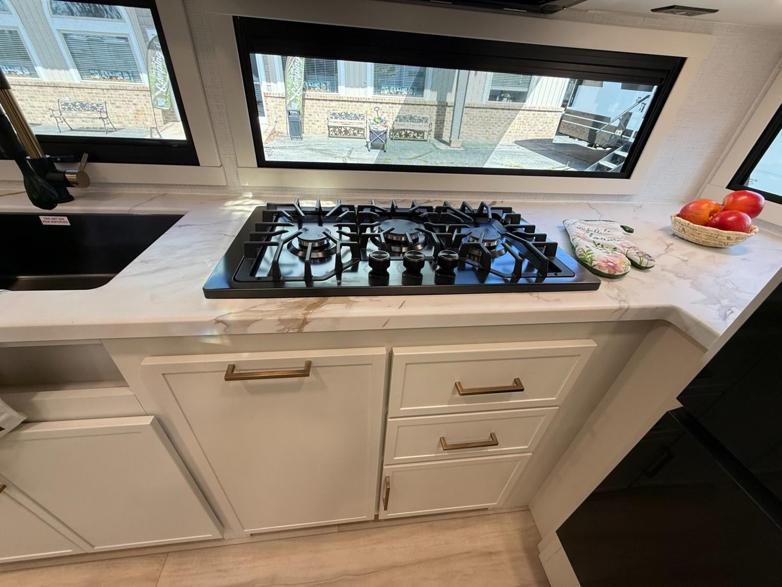 2026 Brinkley RV 2026 Brinkley RV Model IX - thumbnail 10