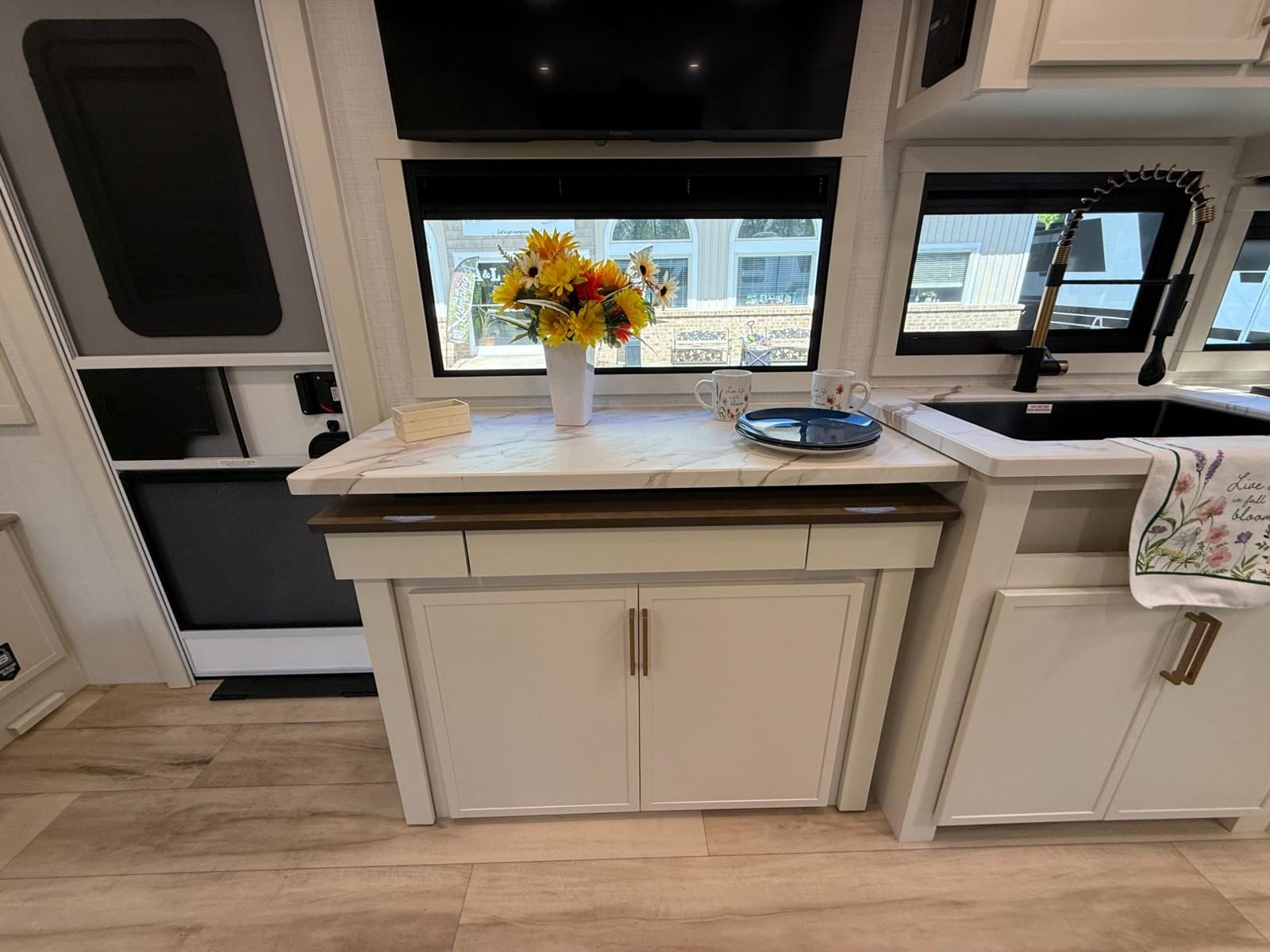 2026 Brinkley RV 2026 Brinkley RV Model IX - thumbnail 14