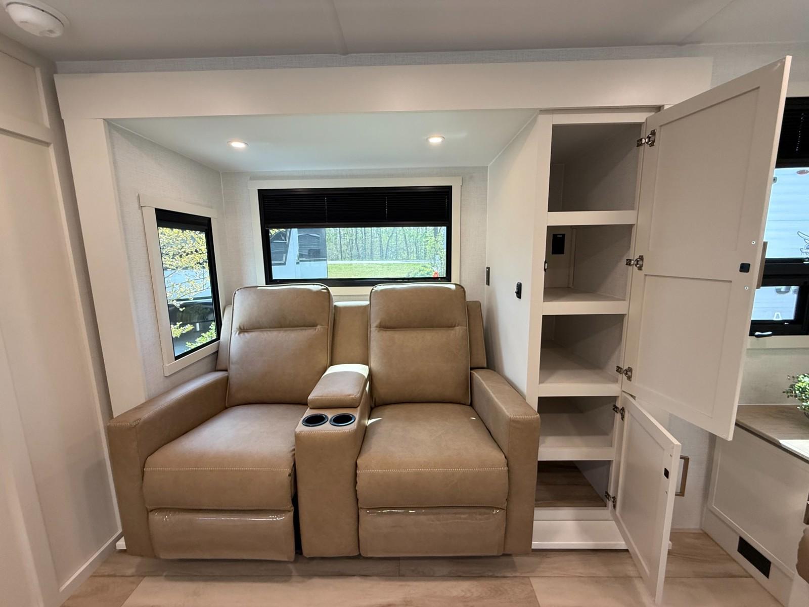 2026 Brinkley RV 2026 Brinkley RV Model IX - thumbnail 16