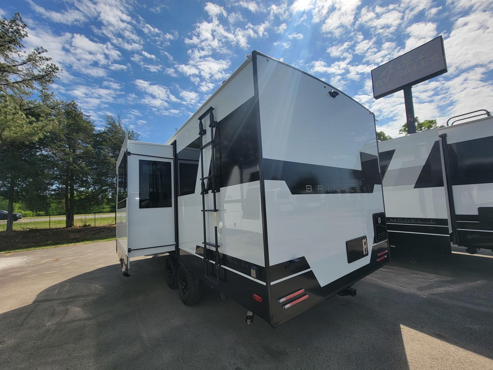 2026 Brinkley RV 2026 Brinkley RV Model Ix - thumbnail 4