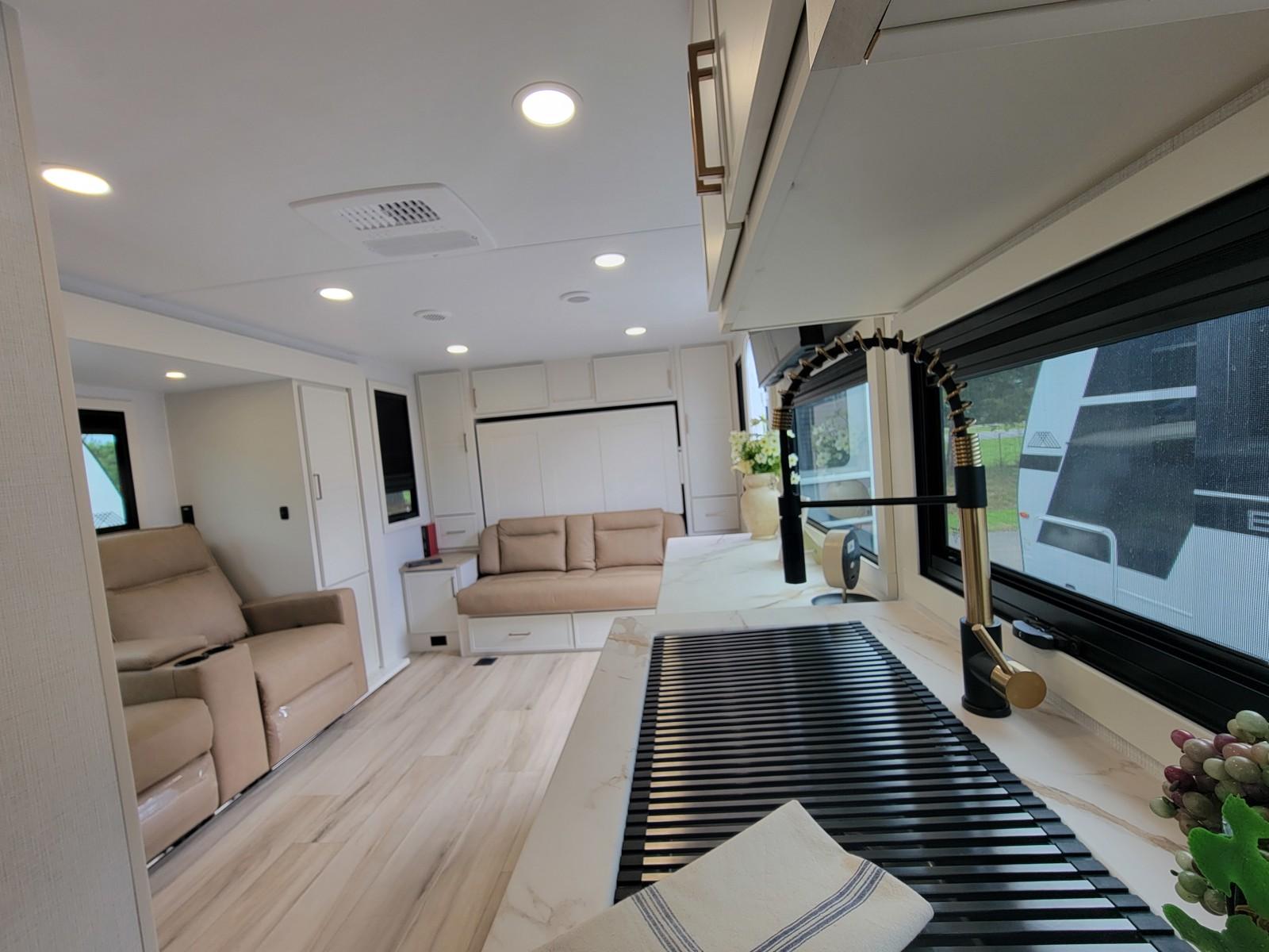 2026 Brinkley RV 2026 Brinkley RV Model Ix - thumbnail 10