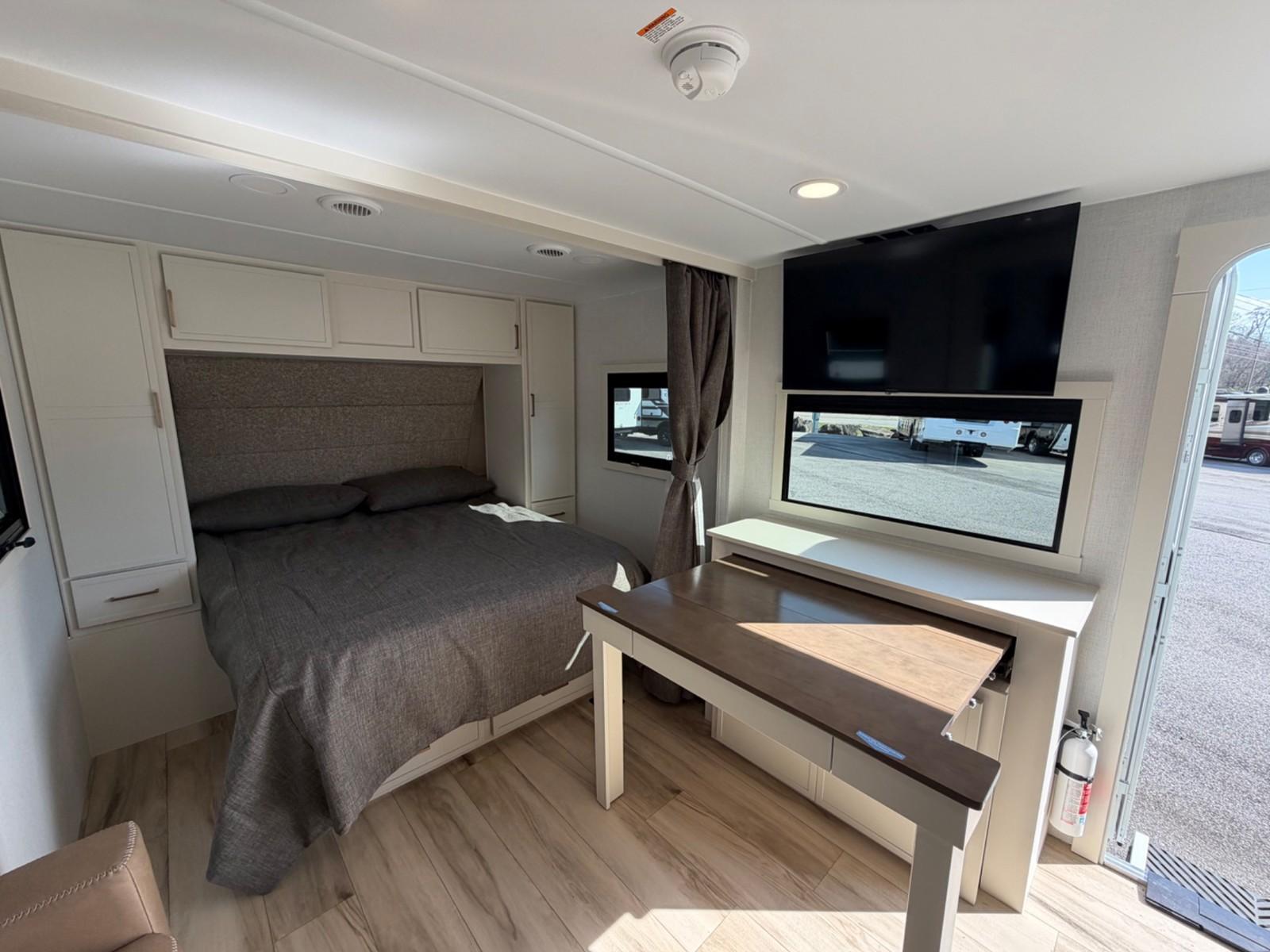 2026 Brinkley RV 2026 Brinkley RV Model IX - thumbnail 9