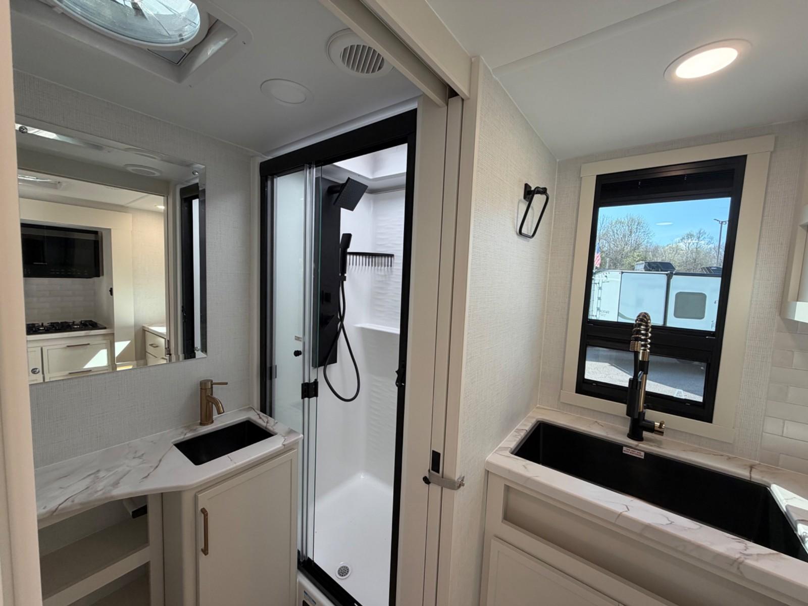 2026 Brinkley RV 2026 Brinkley RV Model IX - thumbnail 13