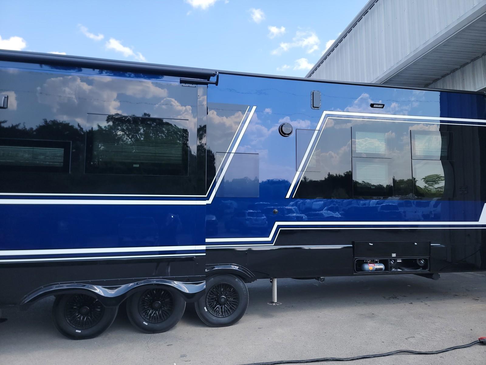 2026 Brinkley 2026 Brinkley Model G - thumbnail 3