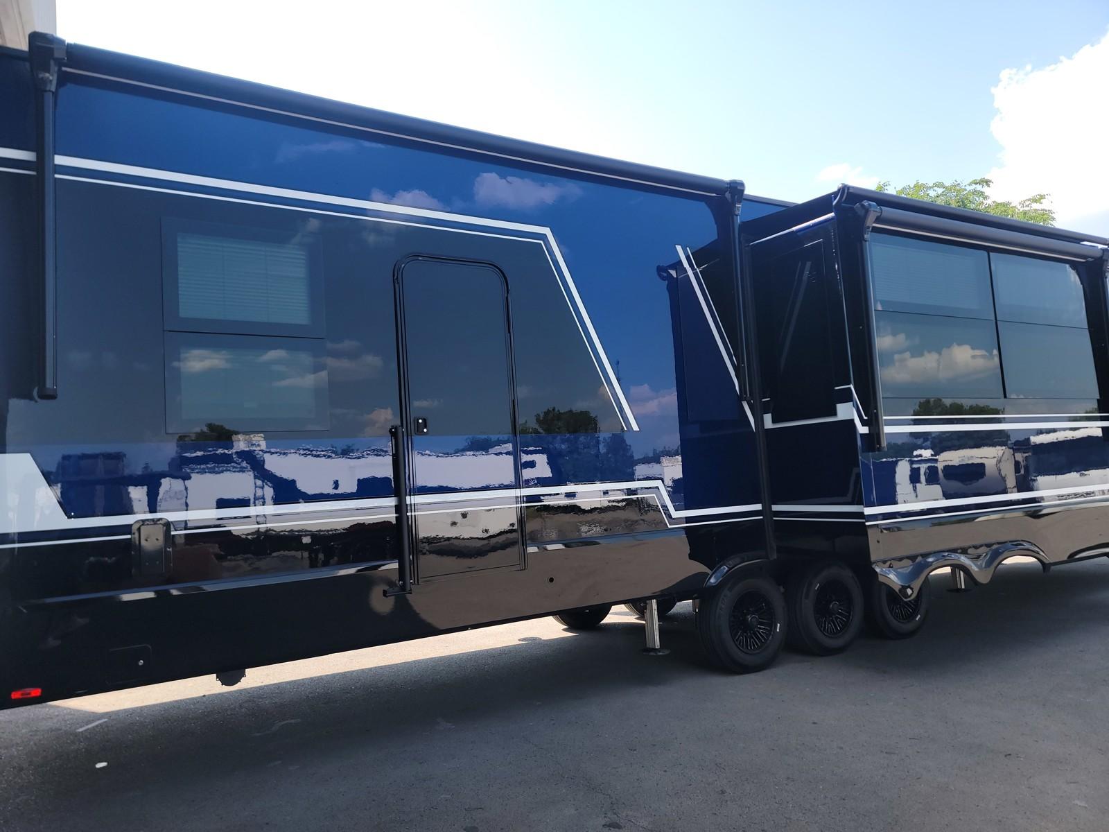 2026 Brinkley 2026 Brinkley Model G - thumbnail 5