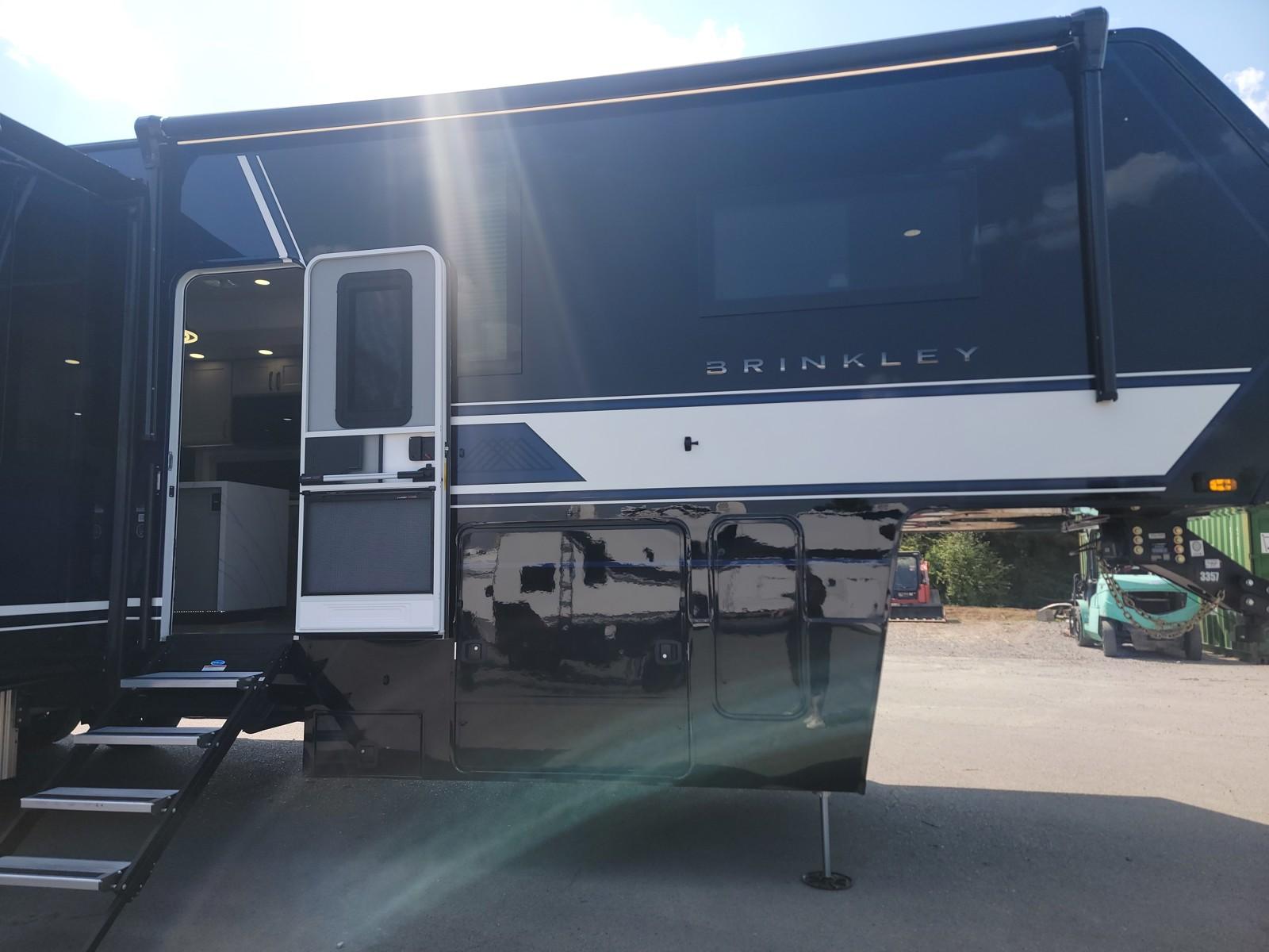 2026 Brinkley 2026 Brinkley Model G - thumbnail 6