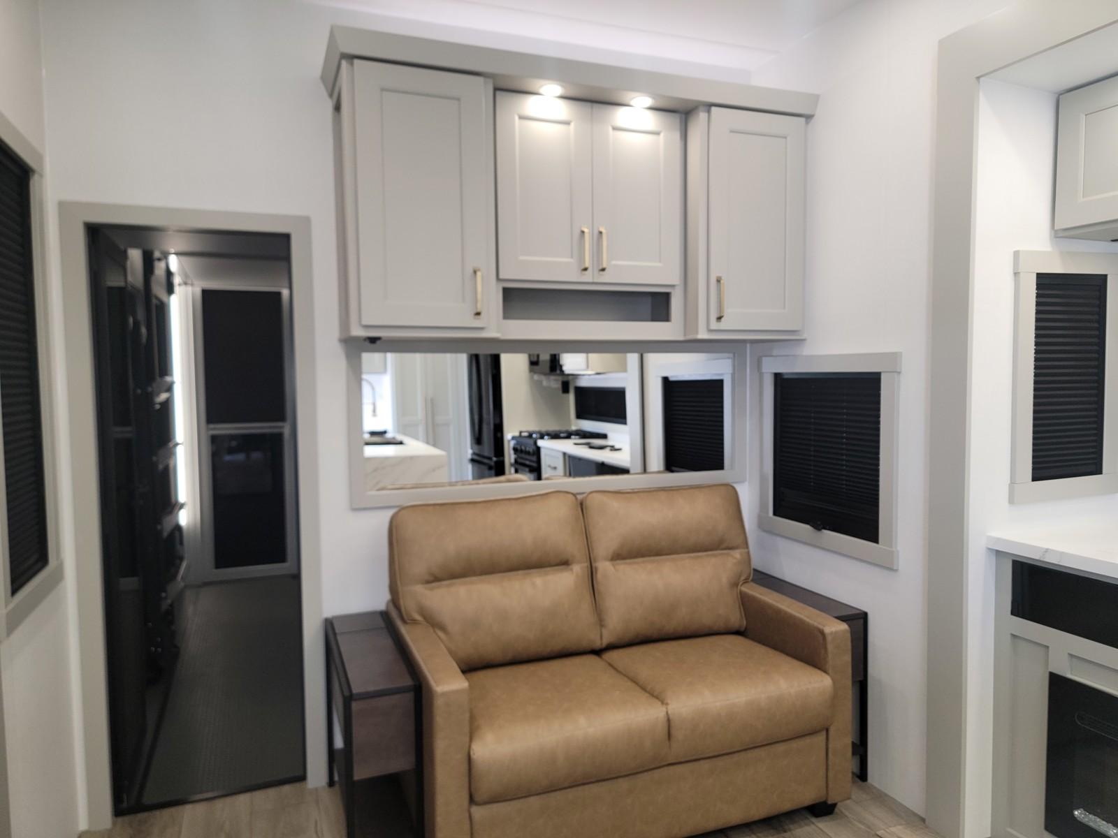 2026 Brinkley 2026 Brinkley Model G - thumbnail 12