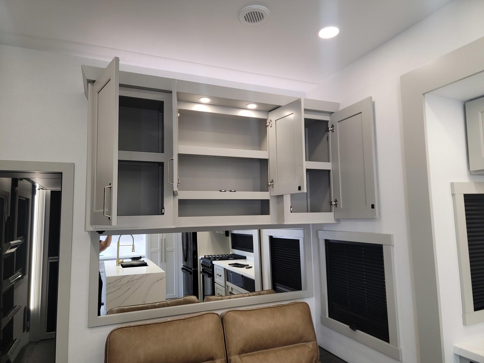 2026 Brinkley 2026 Brinkley Model G - thumbnail 13