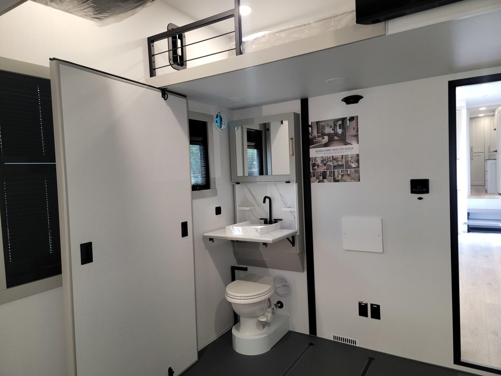 2026 Brinkley 2026 Brinkley Model G - thumbnail 37