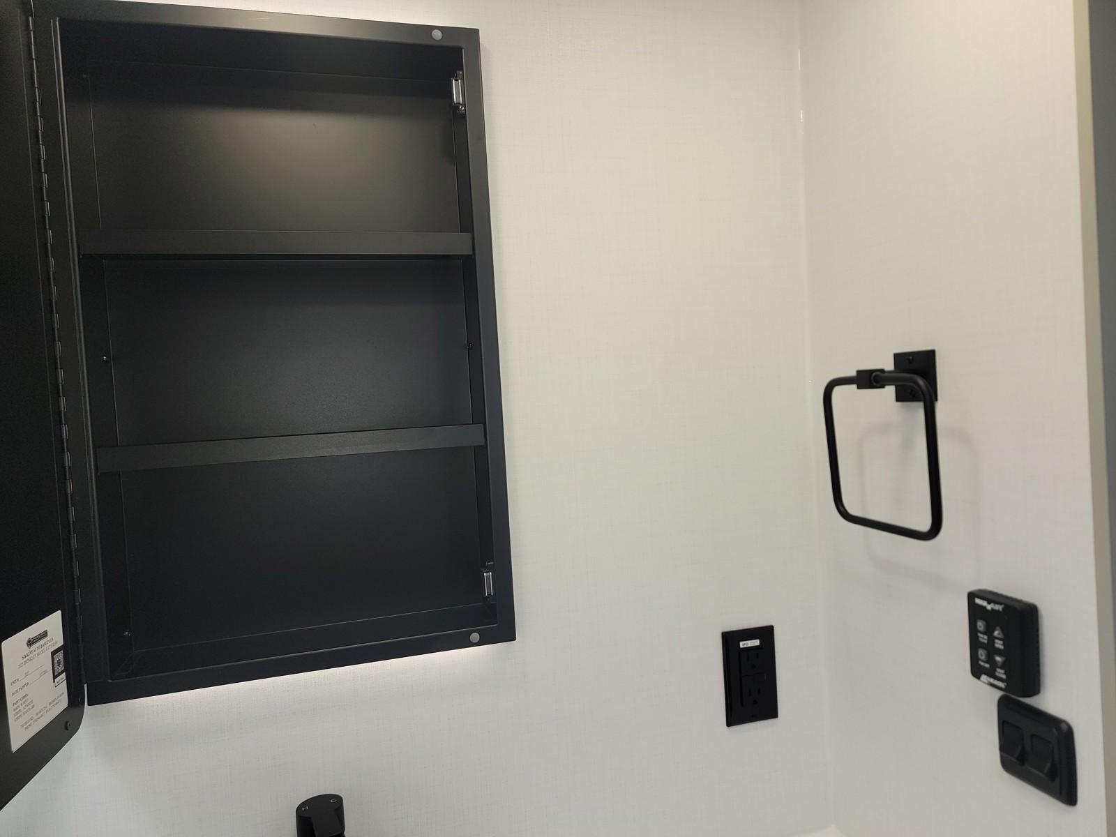 2026 Brinkley 2026 Brinkley Model G - thumbnail 51