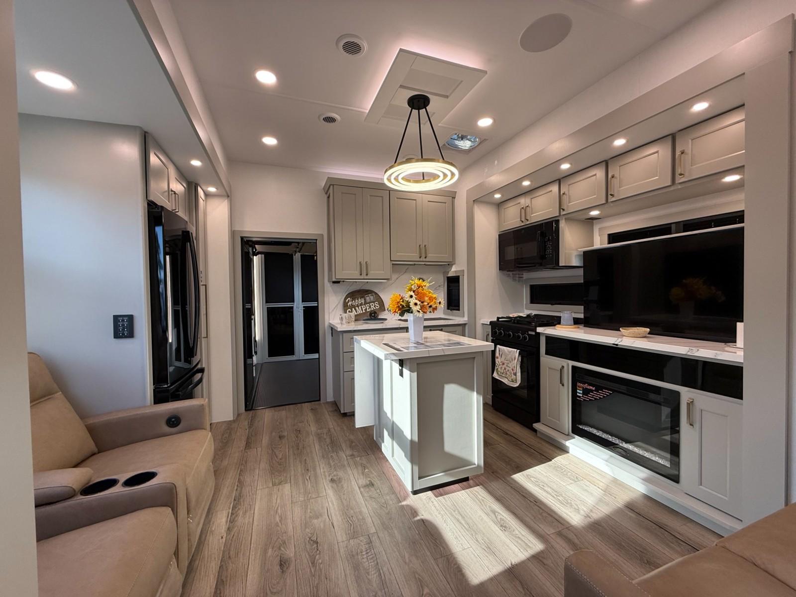 2026 Brinkley RV 2026 Brinkley RV Model G - thumbnail 6