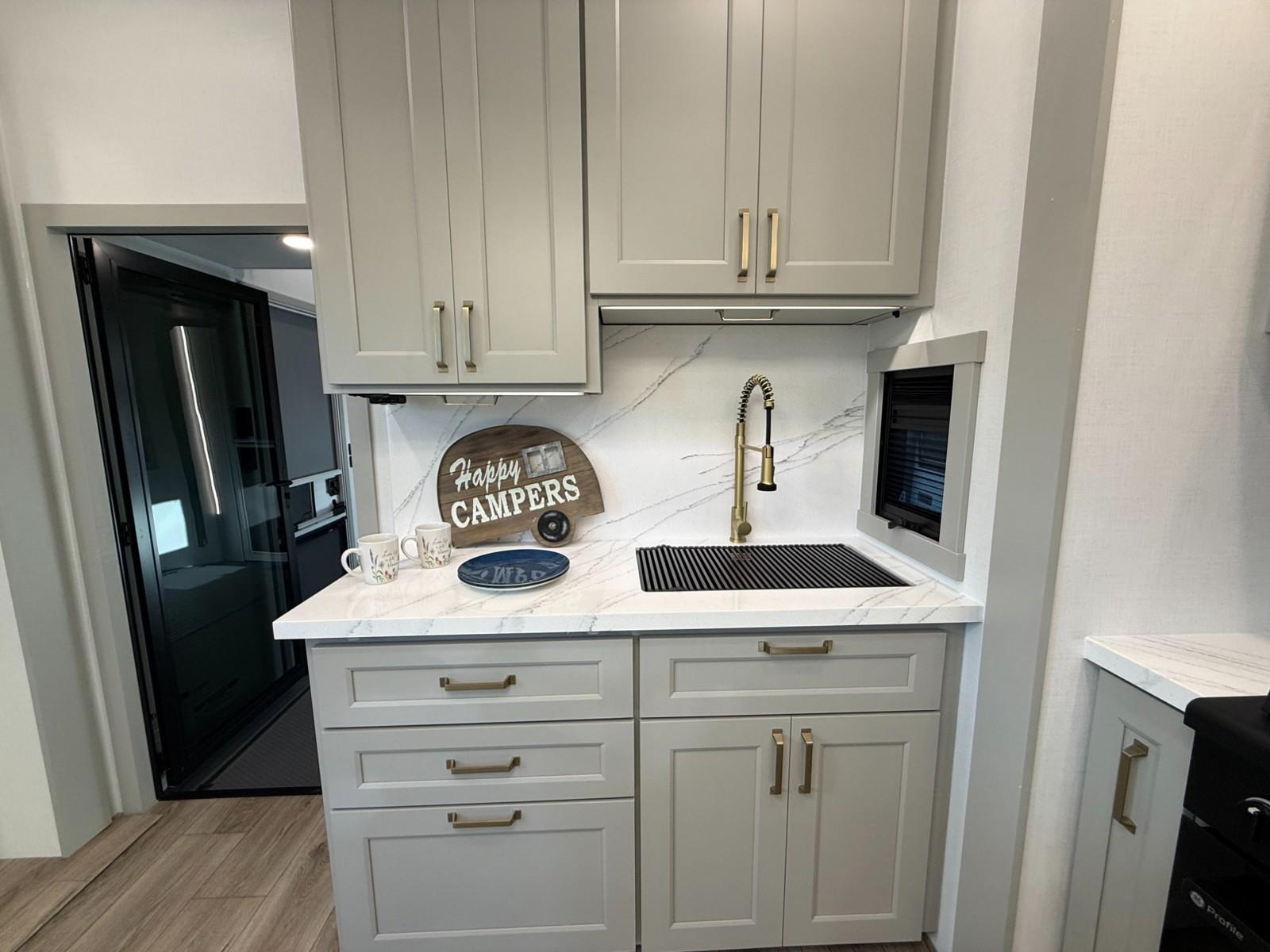 2026 Brinkley RV 2026 Brinkley RV Model G - thumbnail 11