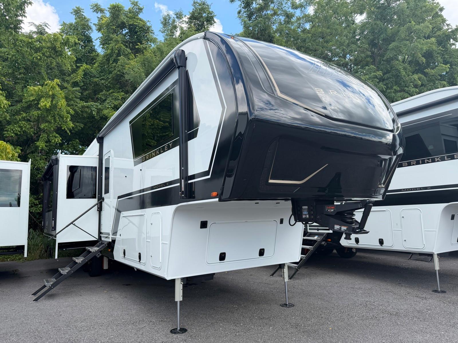 2027 Brinkley Model Z 3515