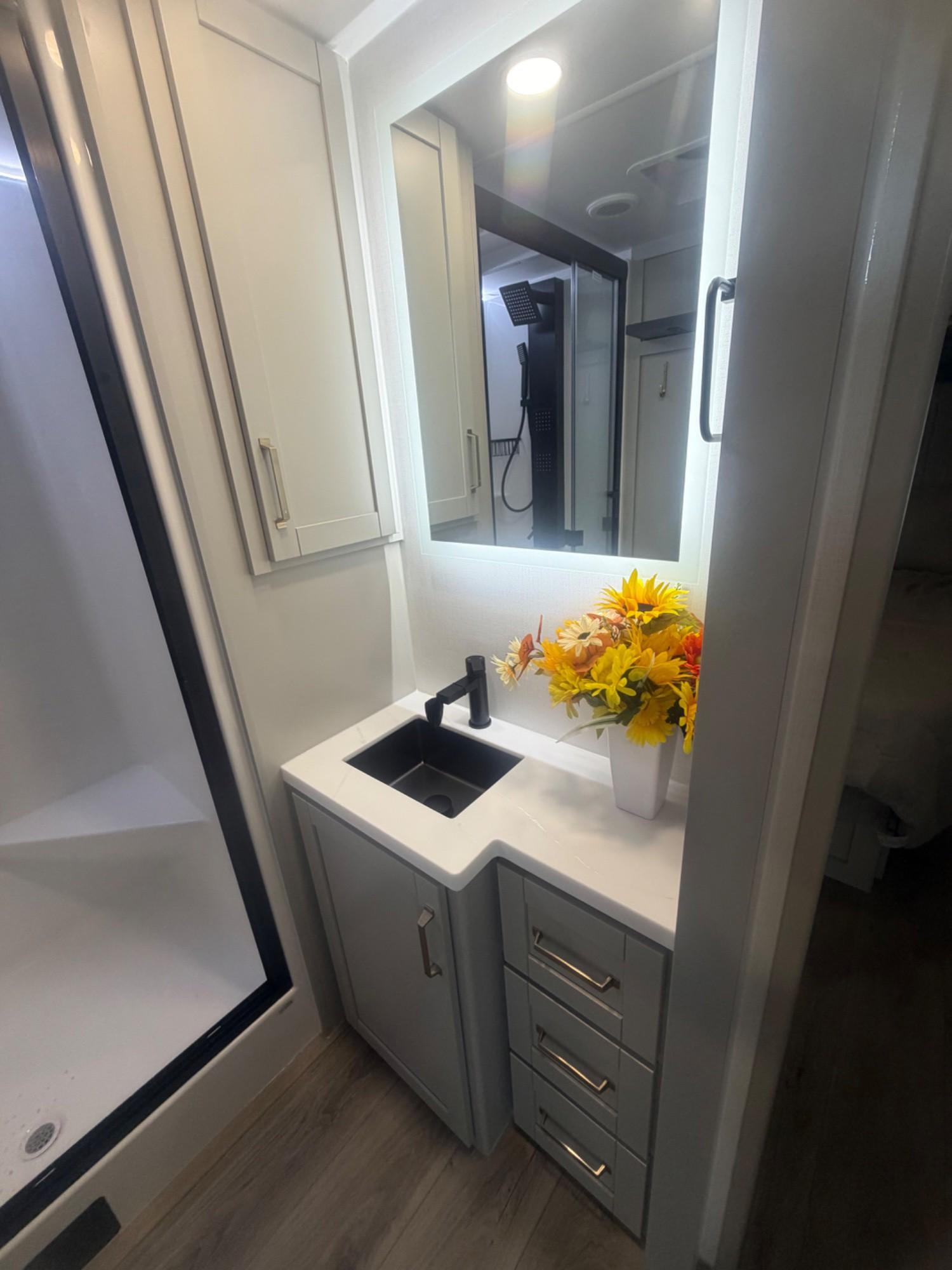 2027 Brinkley 2027 Brinkley Model Z Air - thumbnail 27