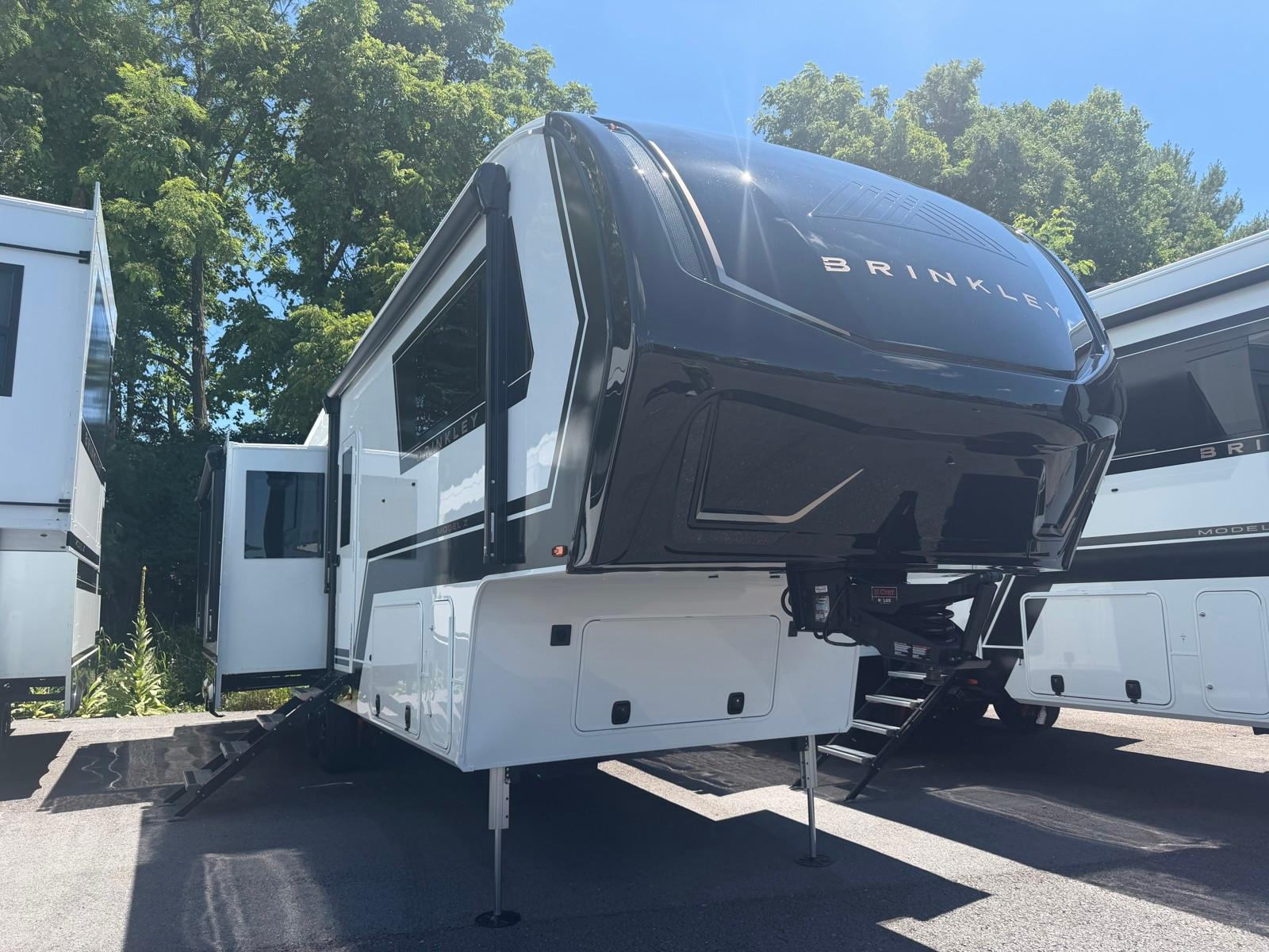 2027 Brinkley Model Z 3100
