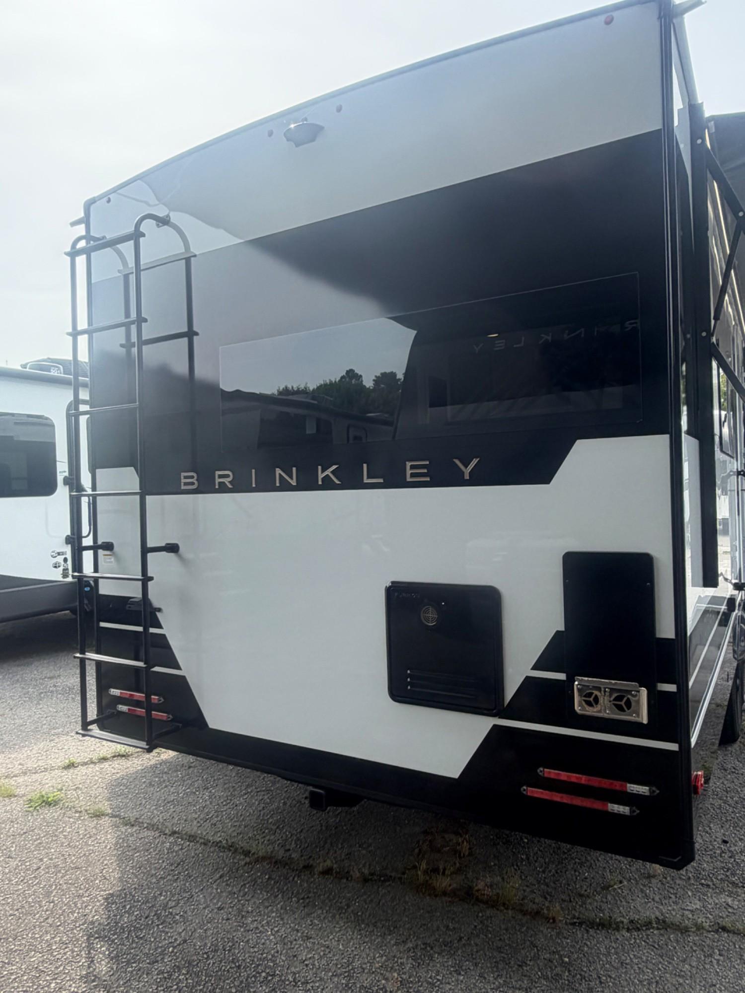 2026 Brinkley 2026 Brinkley Model I - thumbnail 4