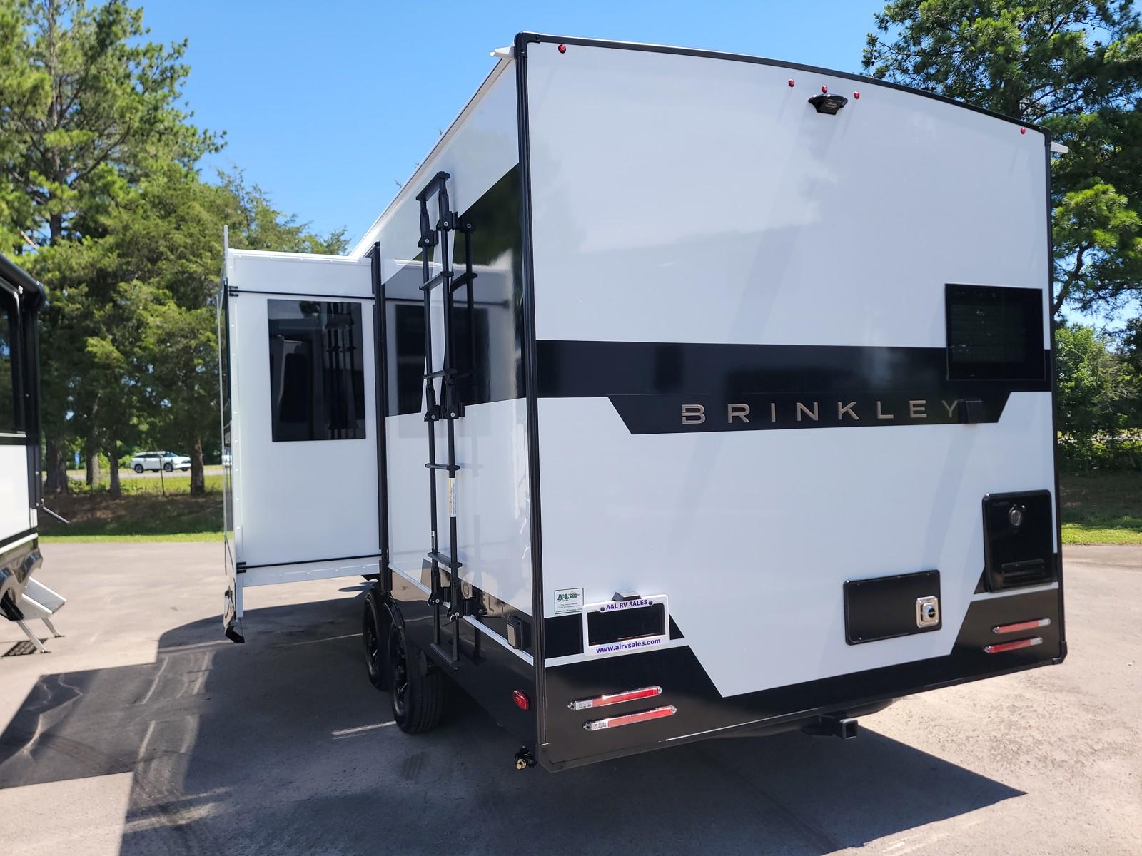 2027 Brinkley 2027 Brinkley Model IX - thumbnail 4