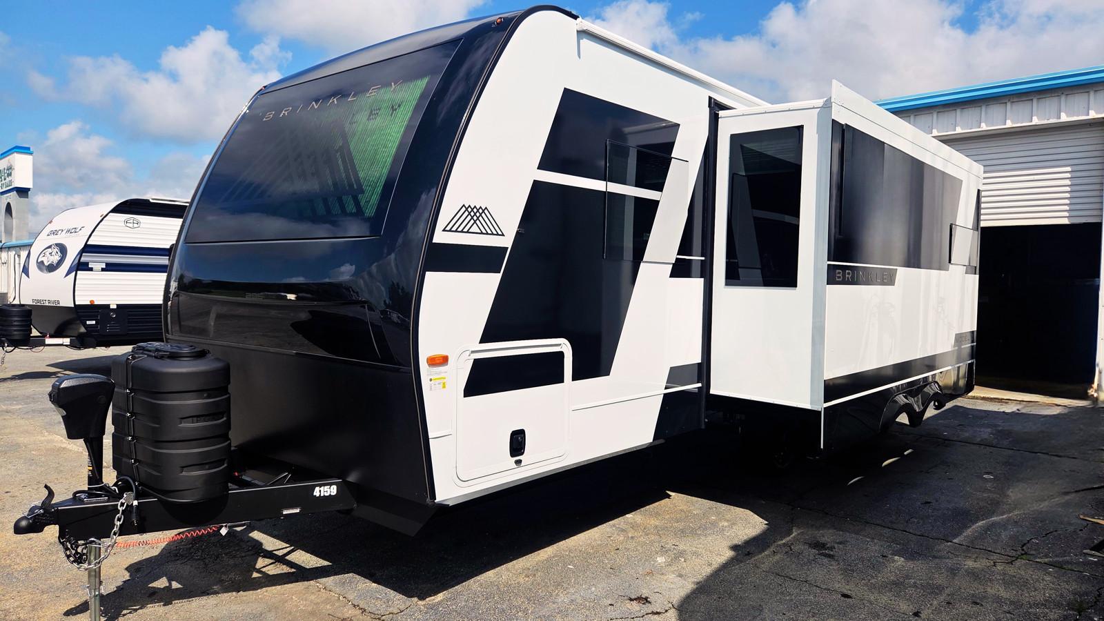 2027 Brinkley RV 2027 Brinkley RV Model I - thumbnail 4