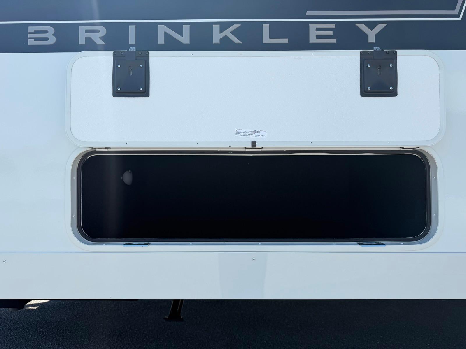 2027 Brinkley 2027 Brinkley Model Z Air - thumbnail 7