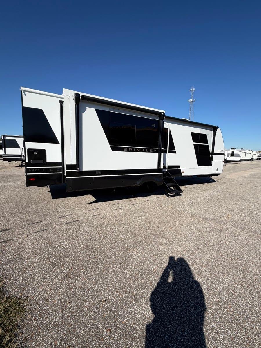 2027 Brinkley Model I 280