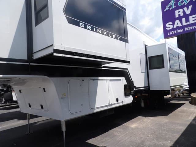 2026 Brinkley RV 2026 Brinkley RV Model Z - thumbnail 4