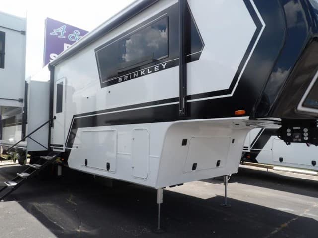 2026 Brinkley RV 2026 Brinkley RV Model Z - thumbnail 6