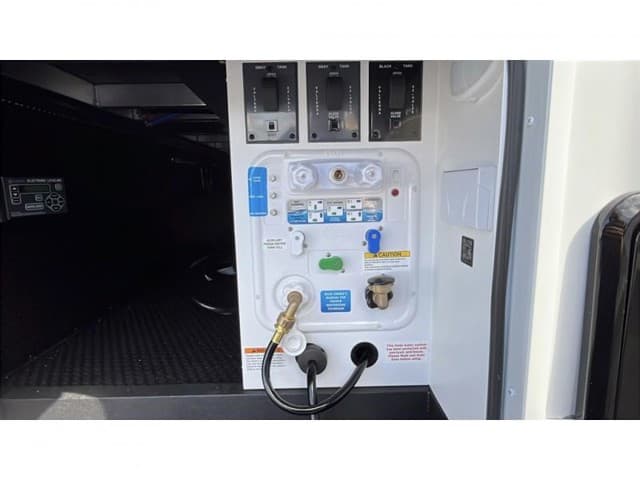 2026 Brinkley RV 2026 Brinkley RV Model Z - thumbnail 8