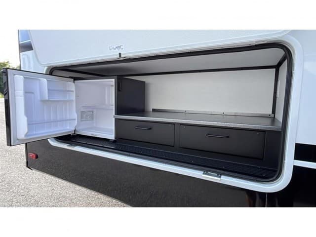2026 Brinkley RV 2026 Brinkley RV Model Z - thumbnail 10