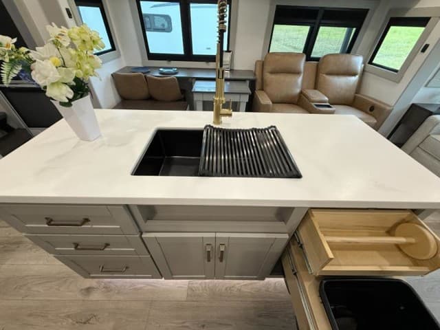 2026 Brinkley RV 2026 Brinkley RV Model Z - thumbnail 13