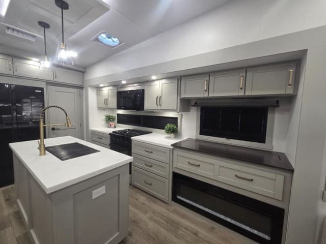 2026 Brinkley RV 2026 Brinkley RV Model Z - thumbnail 13