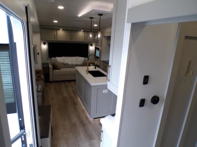 2026 Brinkley RV 2026 Brinkley RV Model Z - thumbnail 18