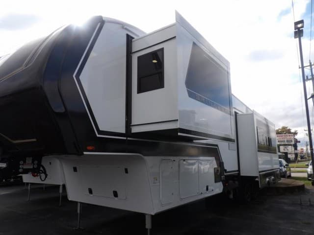 2026 Brinkley RV 2026 Brinkley RV Model Z - thumbnail 3