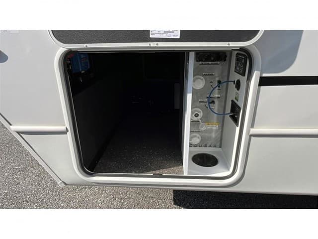 2026 Keystone RV 2026 Keystone RV Cougar Half Ton - thumbnail 8