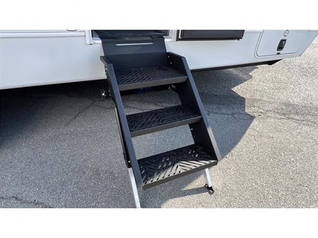 2026 Keystone RV 2026 Keystone RV Cougar Half Ton - thumbnail 11