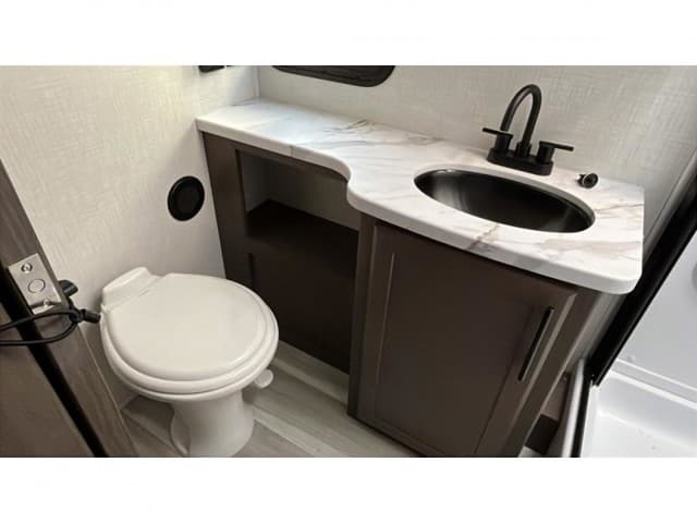 2026 Keystone RV 2026 Keystone RV Cougar Half Ton - thumbnail 14