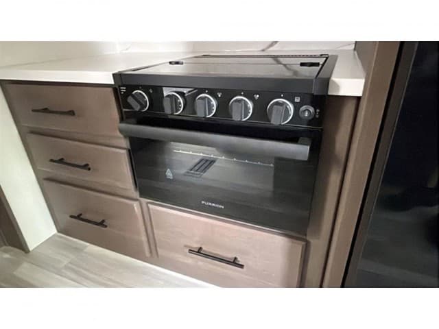 2026 Keystone RV 2026 Keystone RV Cougar Half Ton - thumbnail 16