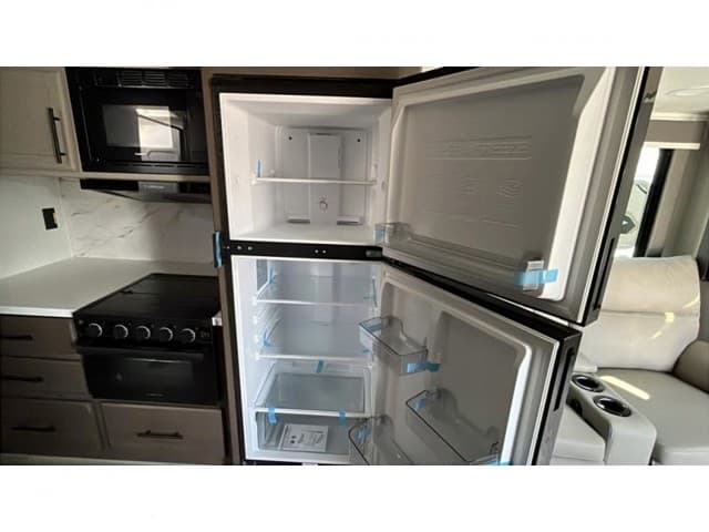 2026 Keystone RV 2026 Keystone RV Cougar Half Ton - thumbnail 18