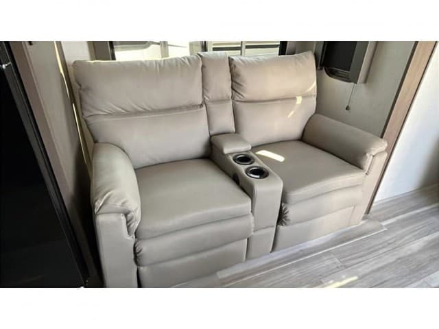 2026 Keystone RV 2026 Keystone RV Cougar Half Ton - thumbnail 19