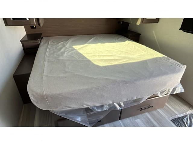 2026 Keystone RV 2026 Keystone RV Cougar Half Ton - thumbnail 22