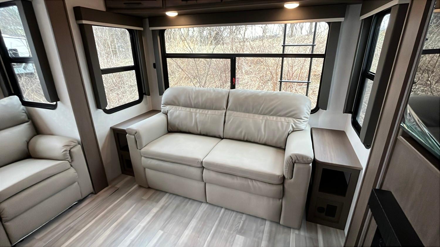 2026 Keystone RV 2026 Keystone RV Keystone Cougar - thumbnail 12