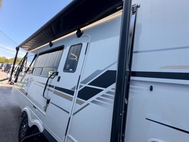 2026 Keystone RV 2026 Keystone RV Cougar Half Ton - thumbnail 3