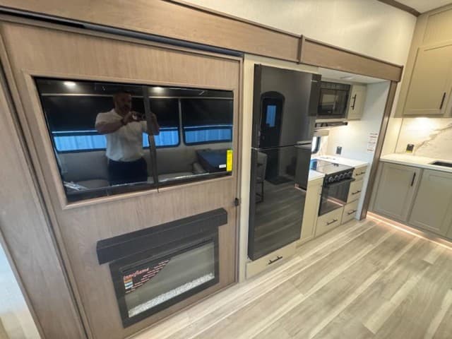 2026 Keystone RV 2026 Keystone RV Cougar Half Ton - thumbnail 19