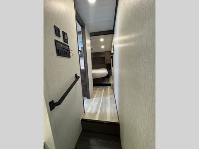 2026 Keystone RV 2026 Keystone RV Cougar Half Ton - thumbnail 29